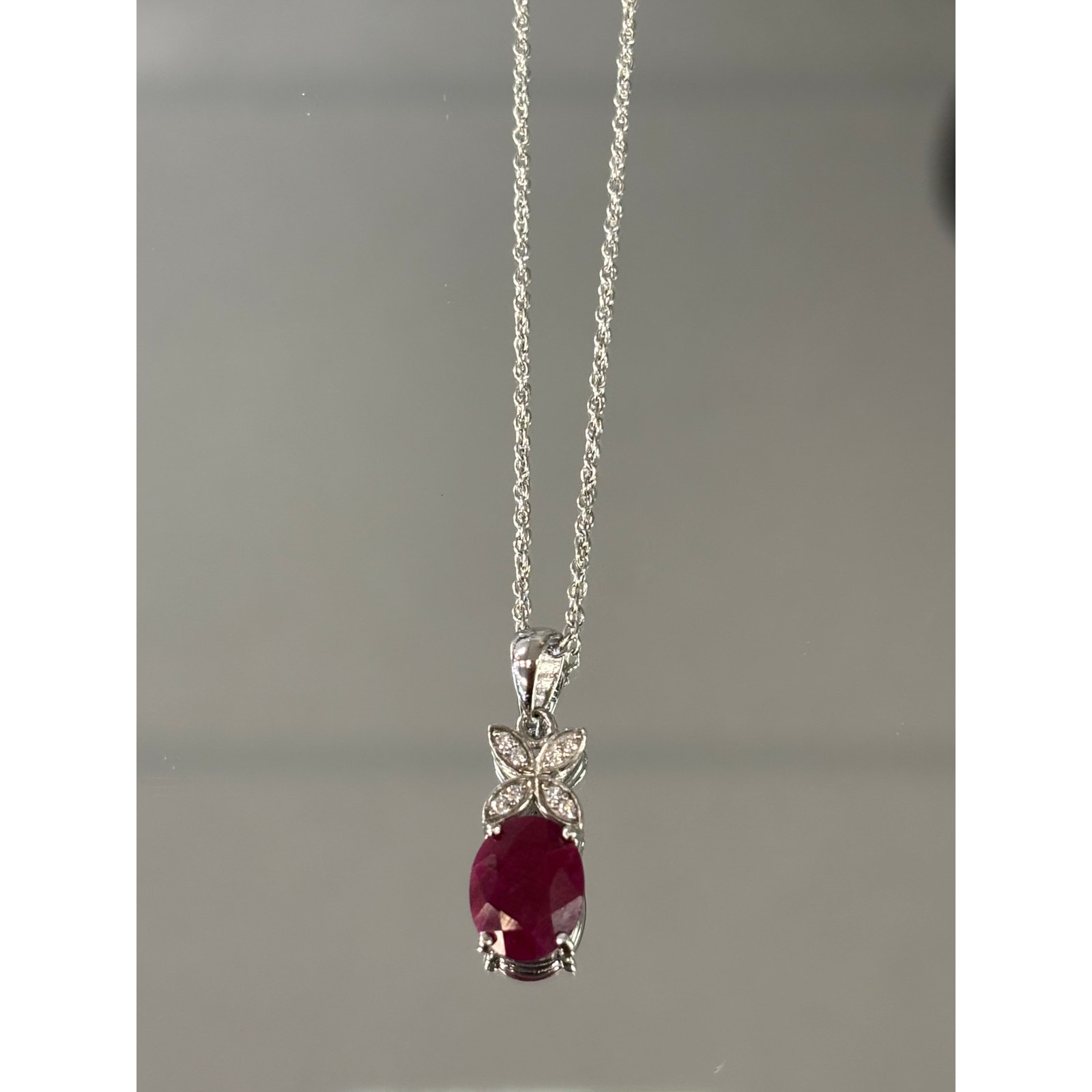 Authentic Stauer Oval Comp Ruby And Diamond Stone W S925 Floral Cable Chain 99$
